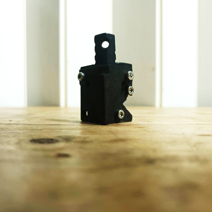 THE CAP OPENER MORTAL KOMBAT NOOB SAIBOT MODEL 02