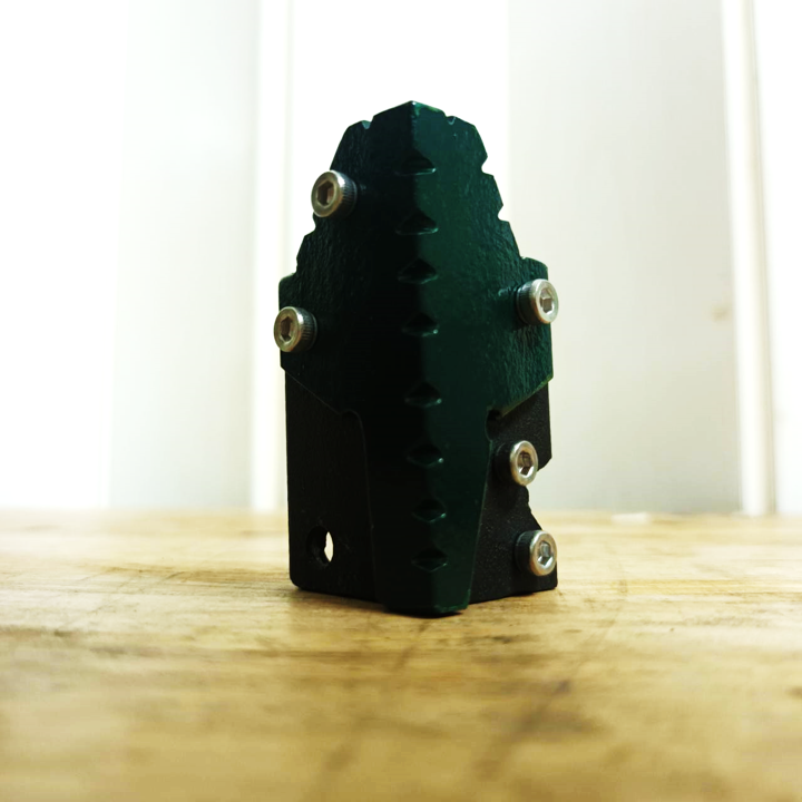 THE CAP OPENER MORTAL KOMBAT REPTILE MODEL 01