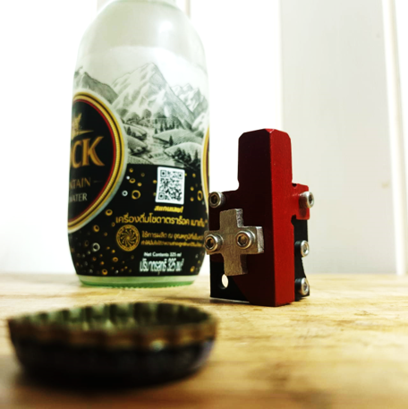 THE CAP OPENER COUNTRYMAN SWISS MODEL 01