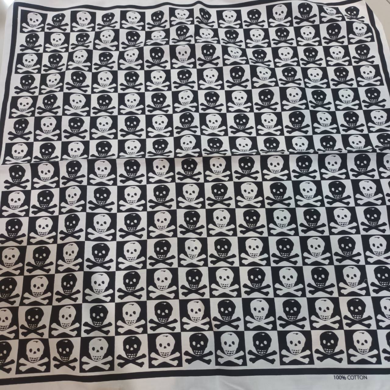 Tec40 Bandana COTTON 100% SIZE 50x50cm MODEL08